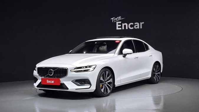 Volvo S60 2022