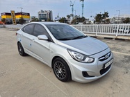 Hyundai Accent 2012