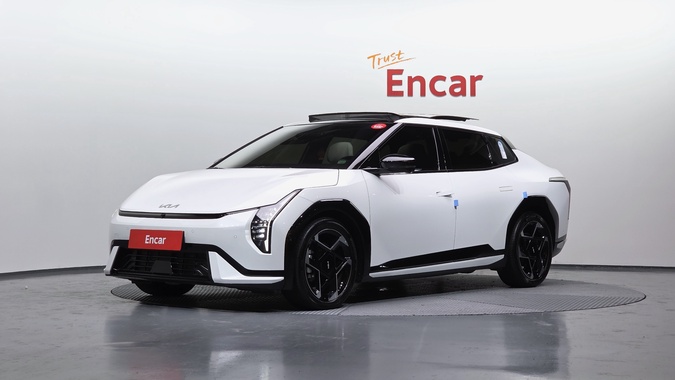 Kia EV4 2025