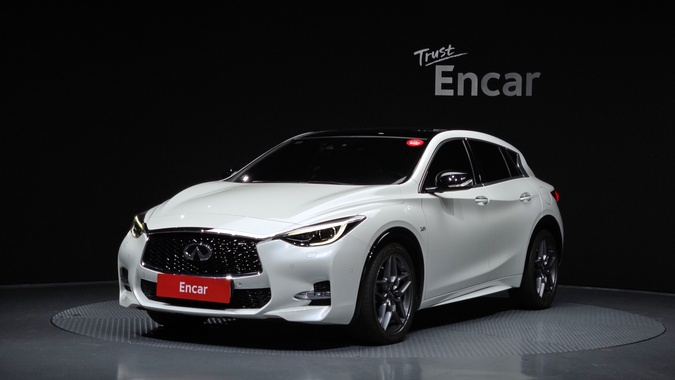 Infiniti Q30 2017