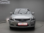 Nissan Altima 2012