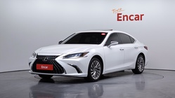 Lexus ES 2024