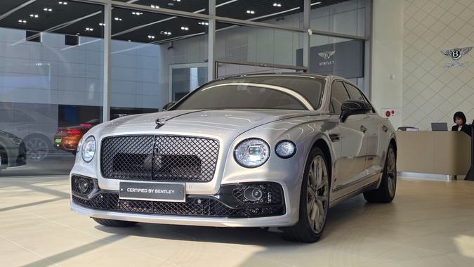 Bentley Flying Spur 2024