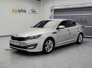 Kia K5 2011