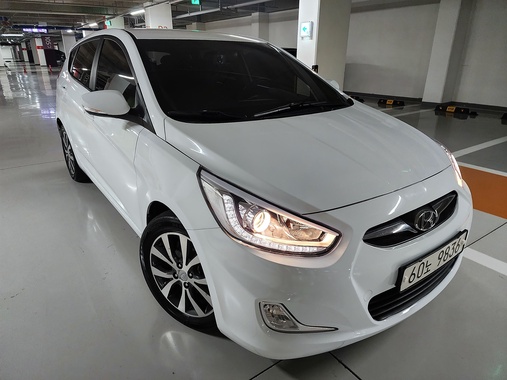Hyundai Accent 2014