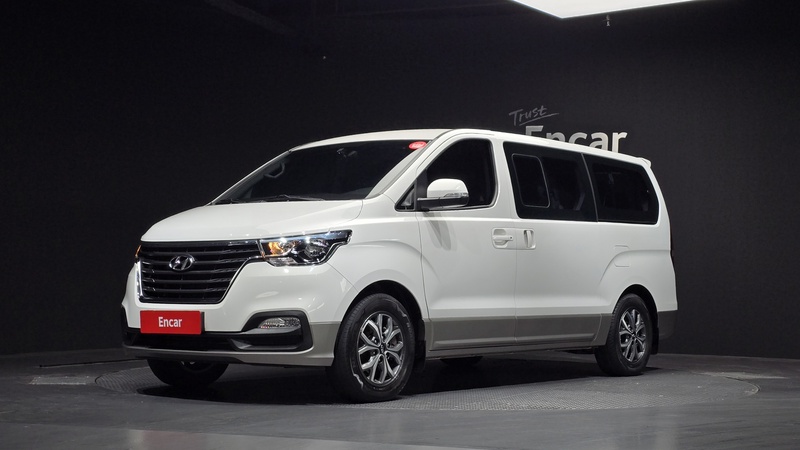 Hyundai Starex