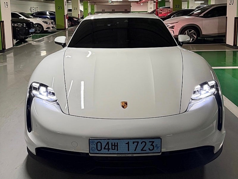 Porsche Taycan
