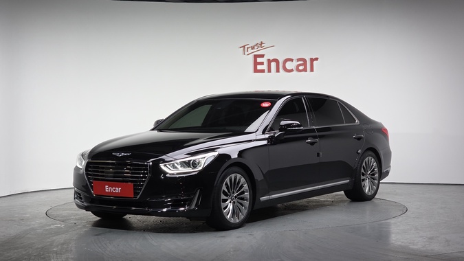 Genesis EQ900 2017