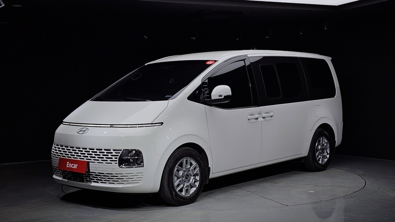 Hyundai Staria
