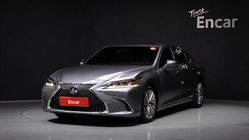 Lexus ES 2021