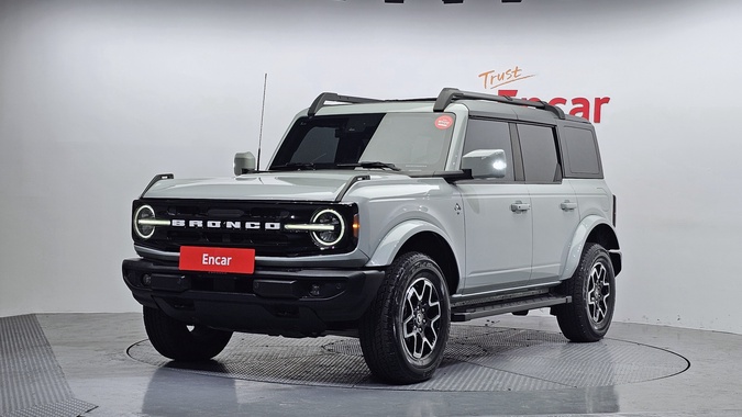 Ford Bronco 2023