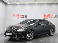 Lexus ES 2021