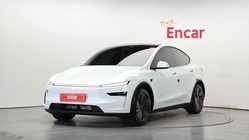 Tesla Model Y 2025