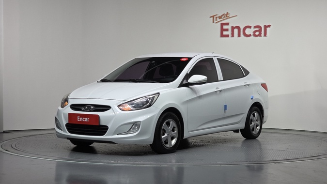 Hyundai Accent 2013