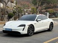 Porsche Taycan 2023