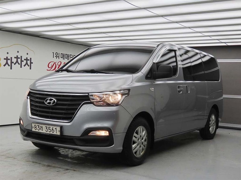 Hyundai Starex
