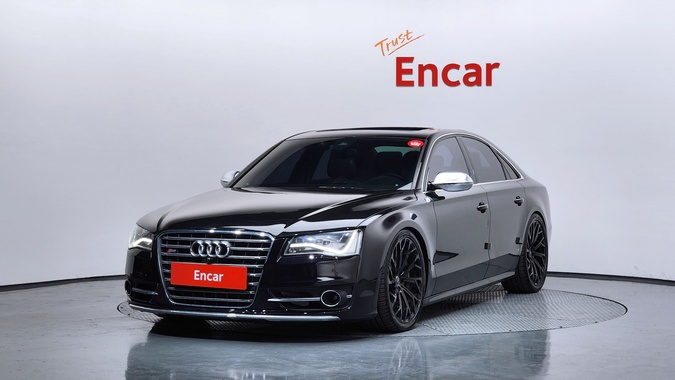 Audi S8 2013