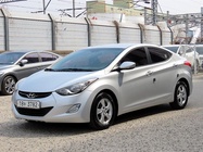 Hyundai Avante 2011