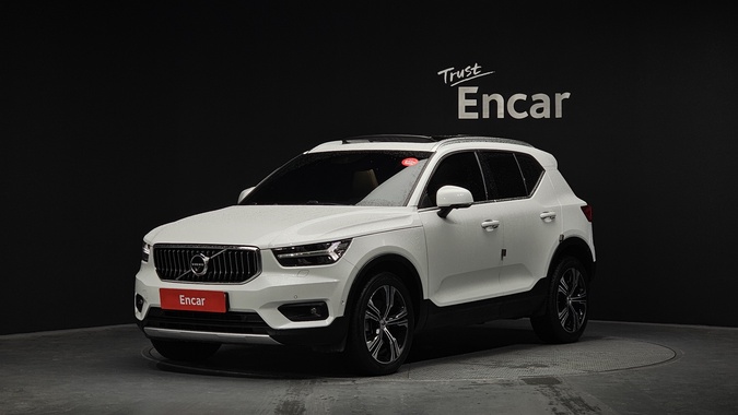 Volvo XC40 2021