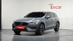 Volvo V60 2022