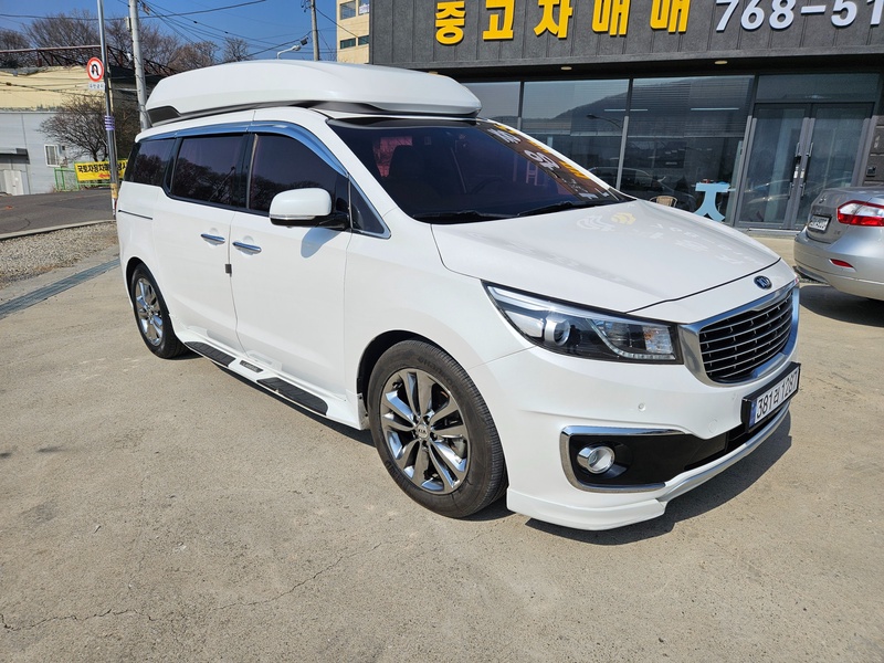 Kia Canival