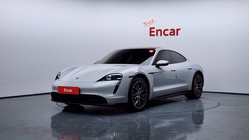 Porsche Taycan 2022