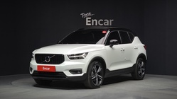 Volvo XC40 2021