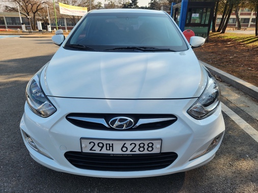 Hyundai Accent 2011