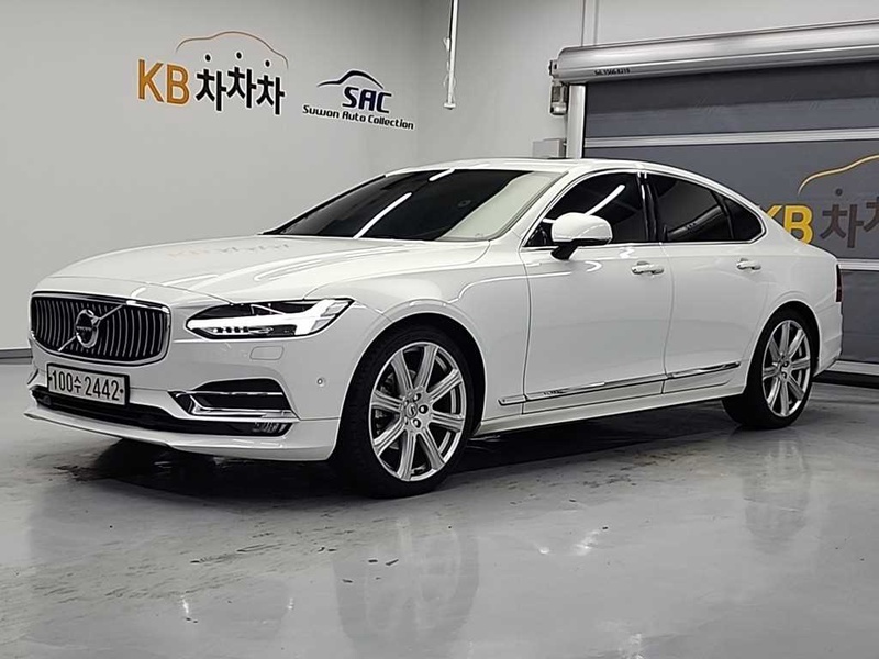 Volvo S90