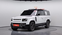 Land Rover Defender 2023