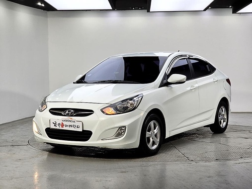 Hyundai Accent 2012
