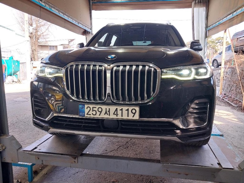 BMW X7