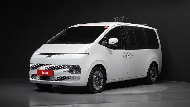 Hyundai Staria