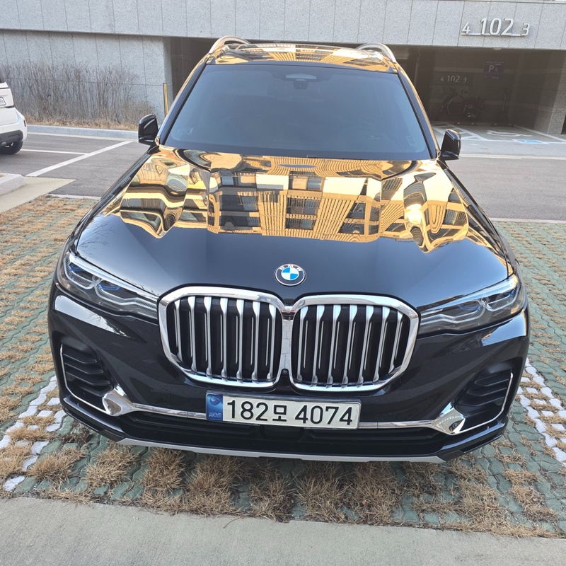 BMW X7