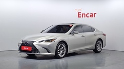 Lexus ES 2019