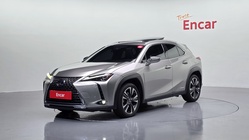 Lexus UX 2021