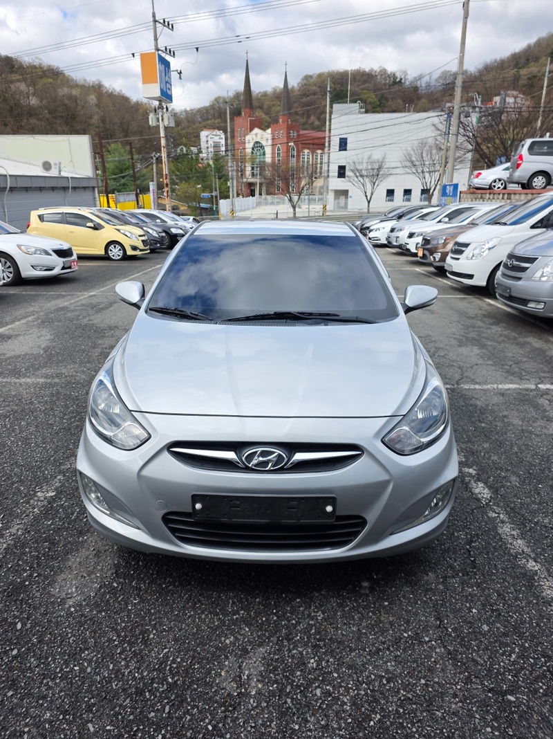 Hyundai Accent