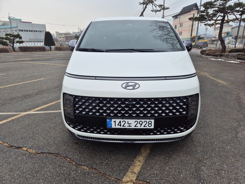 Hyundai Staria