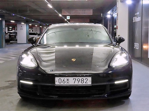 Porsche Panamera 2019