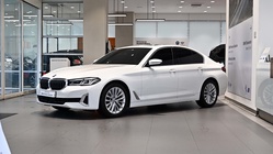 BMW 5 Series 2023