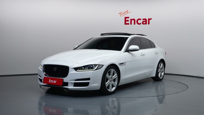 Jaguar XE 2016
