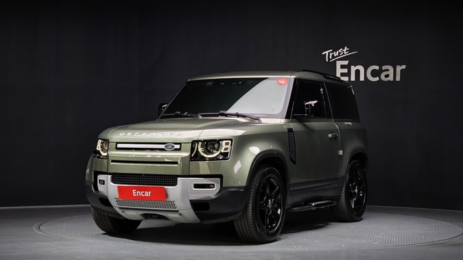 Land Rover Defender 2021