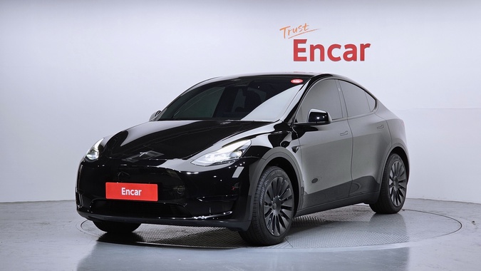 Tesla Model Y 2024