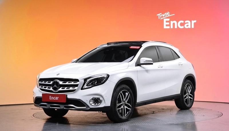 Mercedes-Benz GLA-Class