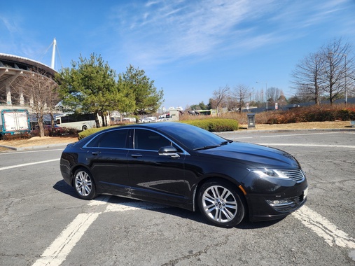 Lincoln MKZ 2014