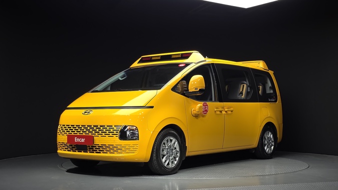 Hyundai Staria 2023