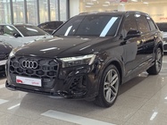 Audi Q7 2024