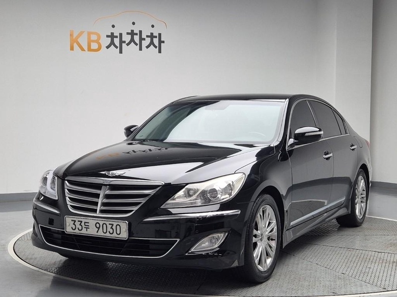 Hyundai Genesis
