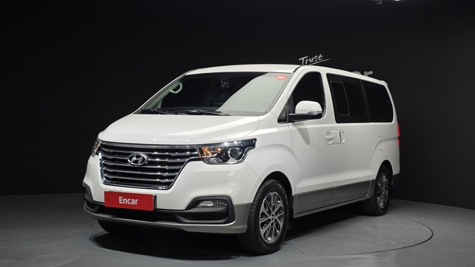 Hyundai Starex 2018