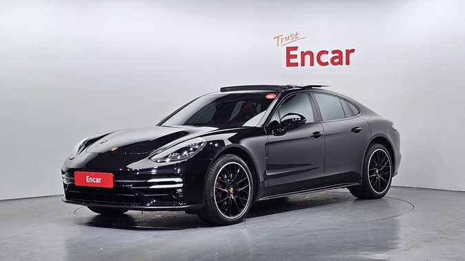 Porsche Panamera 2022